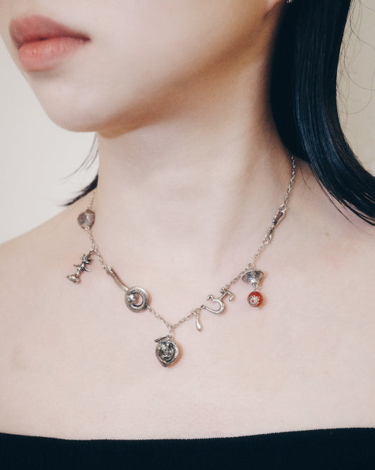 The EINU Necklace