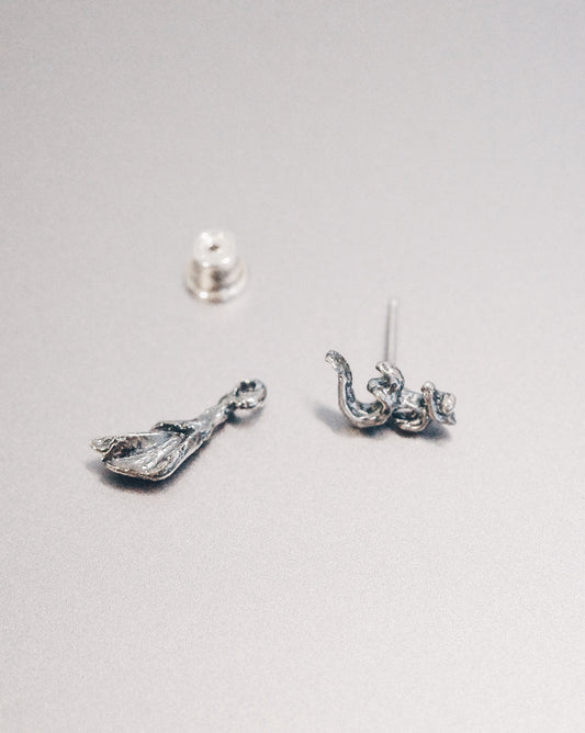 Mini ॐ + Leaf Earring (Detachable)