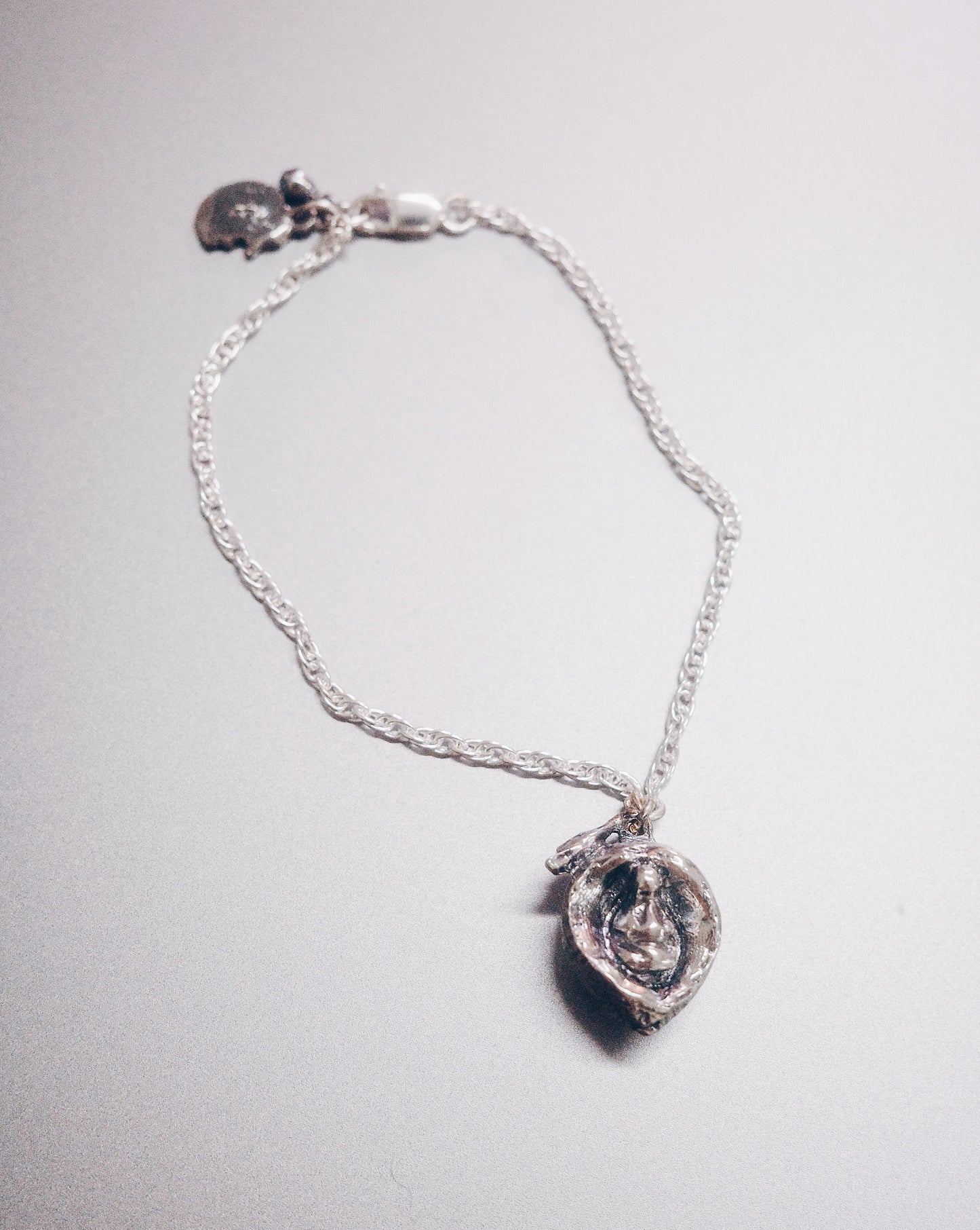 「慈悲」Seed of Love & Compassion
