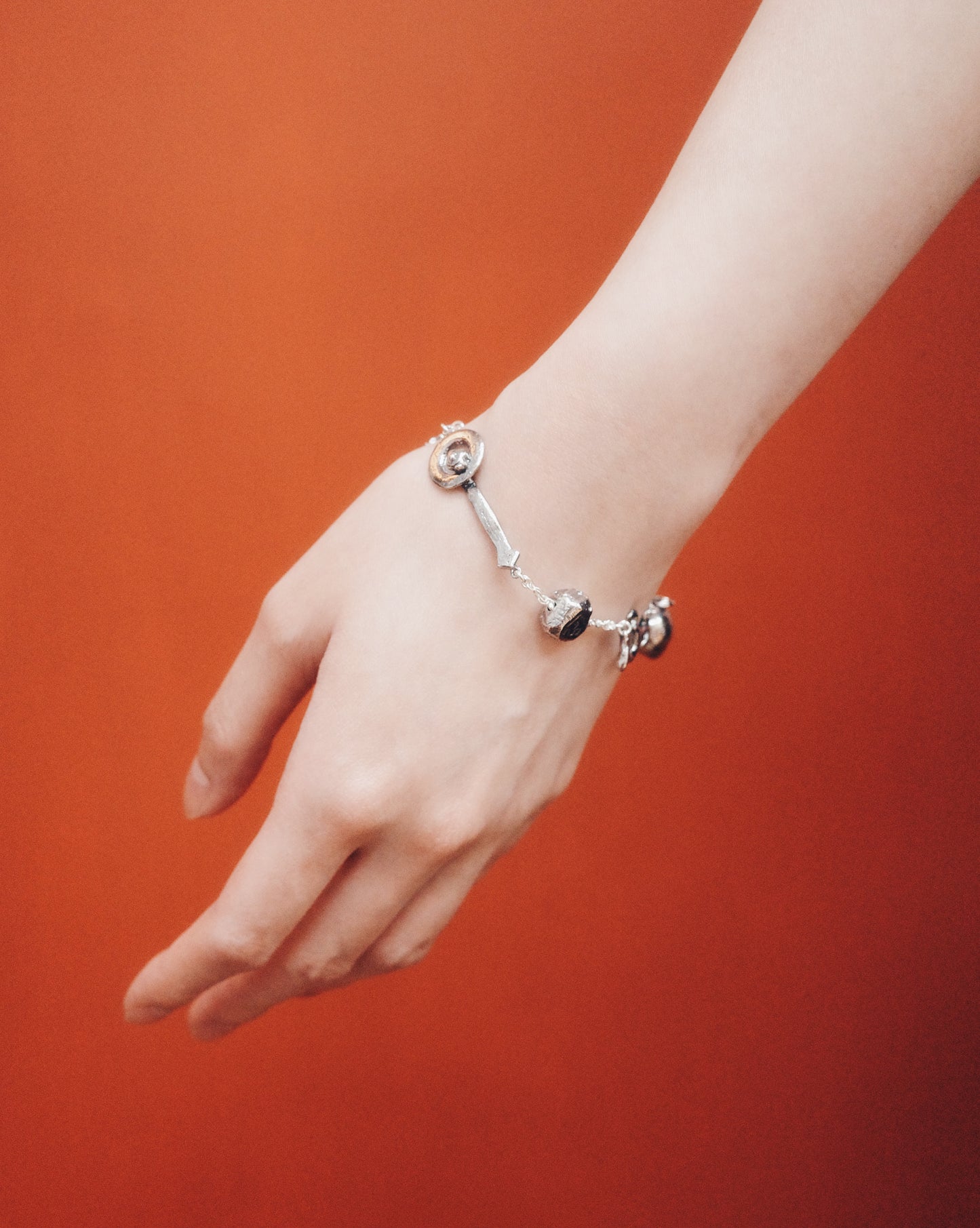The EINU Bracelet