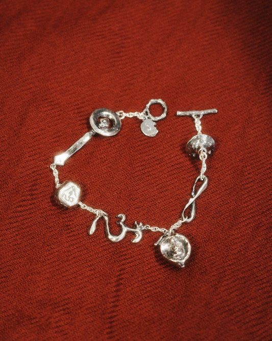 The EINU Bracelet