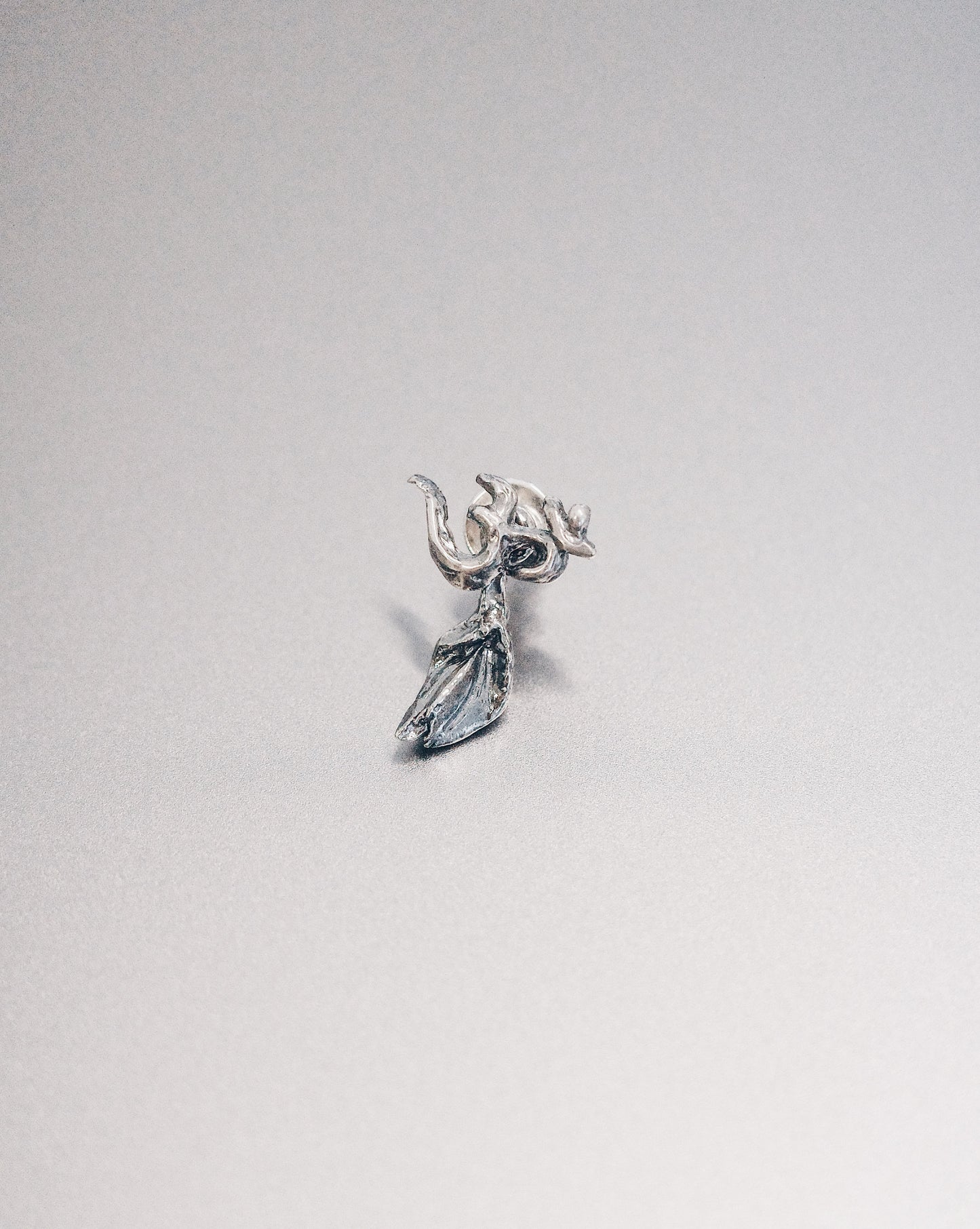 Mini ॐ + Leaf Earring (Detachable)